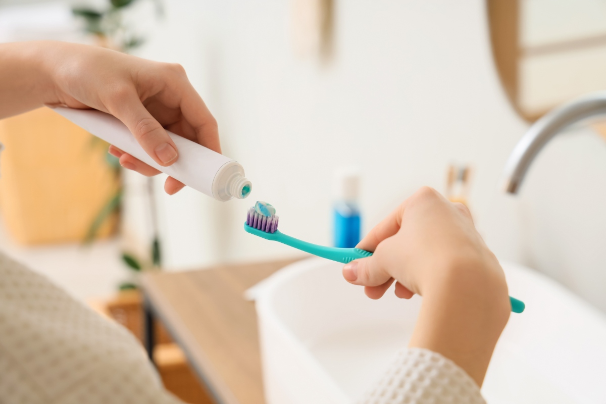 妊娠中に歯の黄ばみや着色が気になるときの対処法である歯磨き